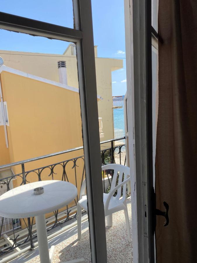 Hotel Pansion Roulis Moraḯtika Exterior foto