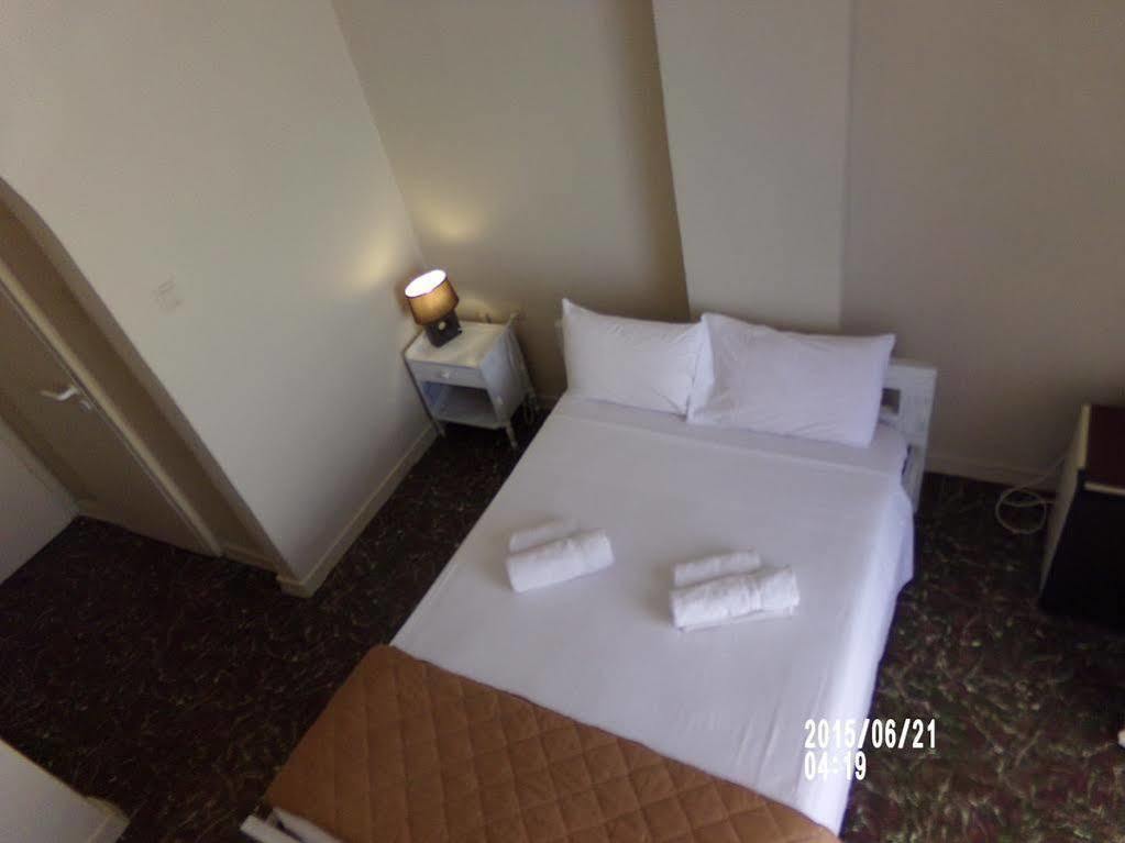 Hotel Pansion Roulis Moraḯtika Exterior foto